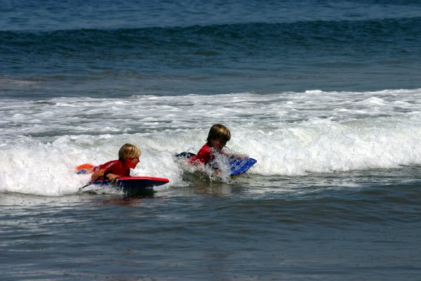 Indi and Tristan boogie boarding 